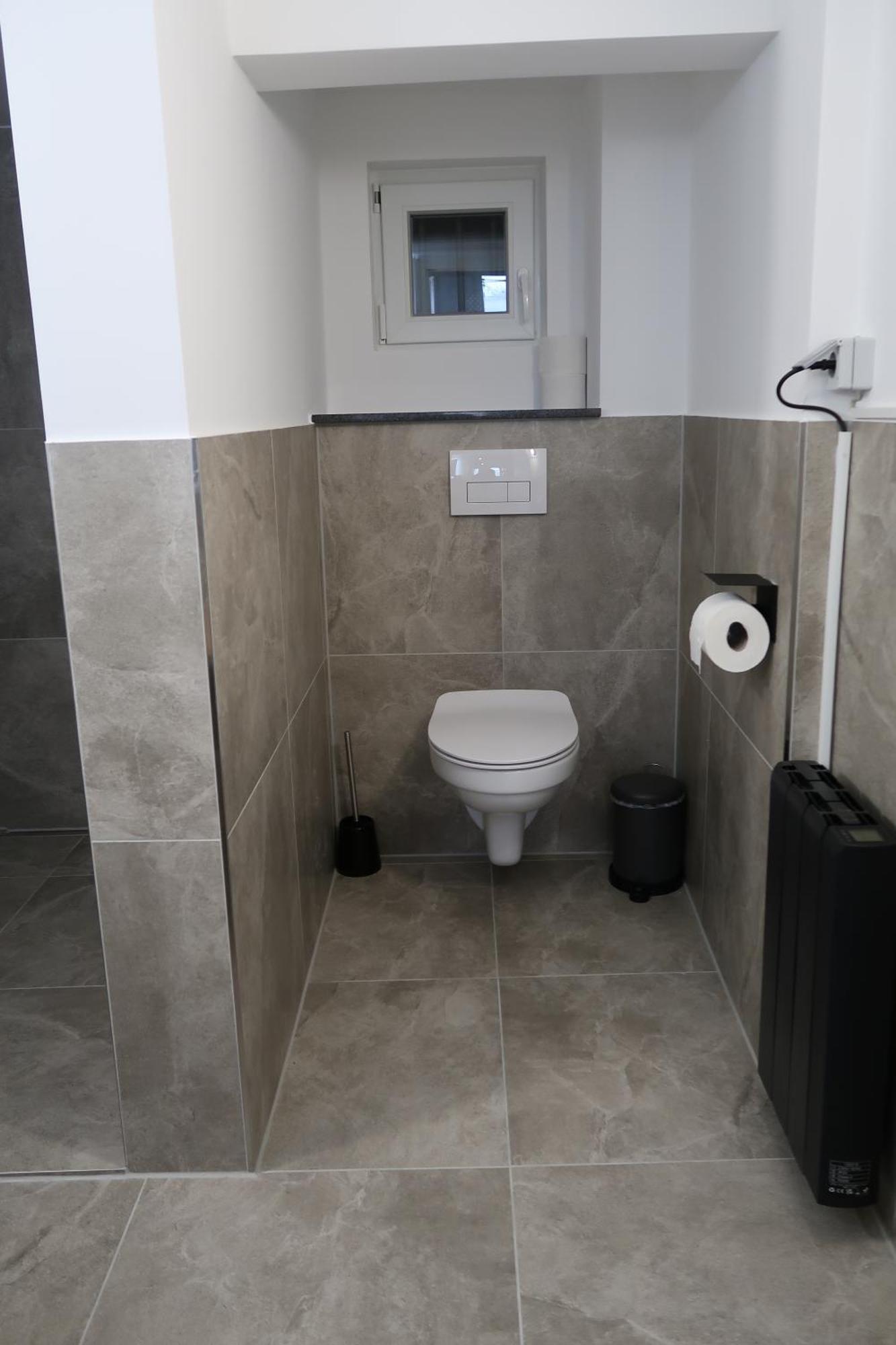 Toka Rooms - An Der Regiobahn Mettmann Ngoại thất bức ảnh